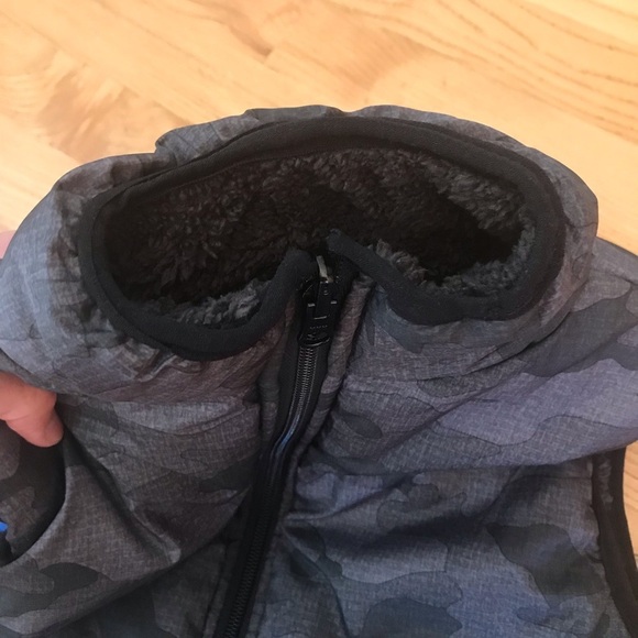 Buffalo David Bitton gray Camo blue Reversible Vest Boys size med small 7/8 7 8 - Picture 8 of 15